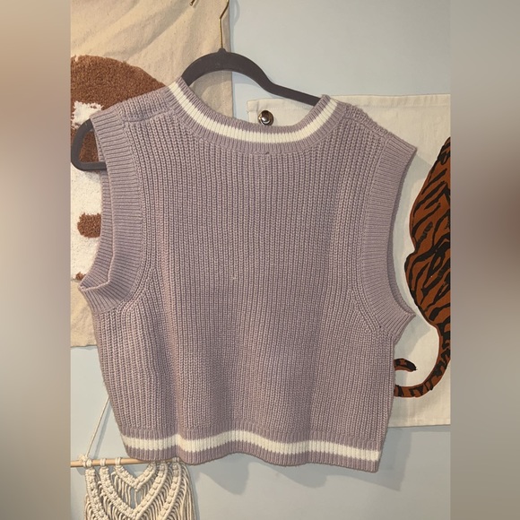 H&M Knit Sweater vest size large brand new - Picture 2 of 2